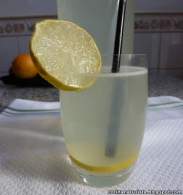   Limonada o agua de Limón