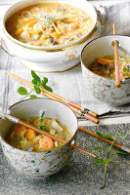 Sopa china de pescado con gambas y fideos  {sopa rápida} / Chez Silvia