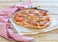   Pizza de tomates cherry y mozzarella