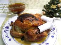   Pollo al horno con guarnición de patatas. Comidas y cenas de navidad.