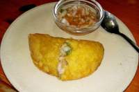   Empanadas Colombianas  con Pico de Gallo