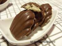   Bombones Rellenos de Chocolate Blanco y Crocanti de Almendras