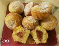   MAGDALENAS RELLENAS DE MERMELADA DE FRESA