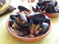   Mejillones a la Normanda de Anthony Bourdain 