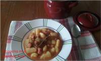   Patatas guisadas con butifarra y pate