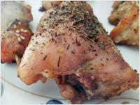   Contramuslos de pollo y brochetas de pavo al horno  