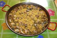   PAELLA CON CARNE: UNA RECETA QUE SIEMPRE TRIUNFA