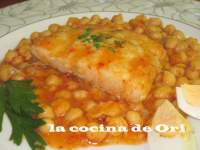   BACALAO CON GARBANZOS