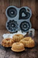   Mini bundt cakes de mandarina y semillas de nigella