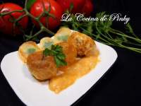   ALBONDIGAS DE BACALAO CON SALSA DE QUESO 