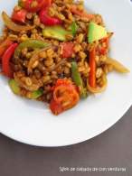   Wok de cebada y verduras