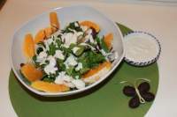   ENSALADA DE BROTES TIERNOS, QUESO AZUL Y NARANJA