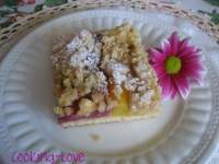   torta de cerezas,melocoton manzana y crumble.