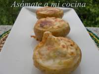   Patatas rellenas de gambas y hortalizas