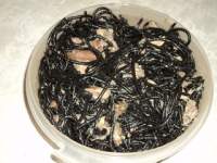   ESPAGUETIS NEGROS CON ANCHOAS Y ATUN