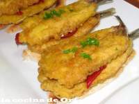   PINCHO DE ANCHOAS REBOZADAS CON PIQUILLOS