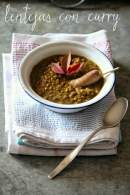   Lentejas con curry y salchichas