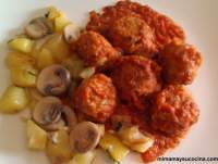   Albóndigas de carne con tomate