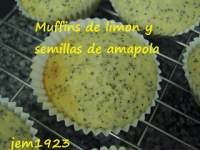   MUFFINS DE LIMON Y SEMILLAS DE AMAPOLA
