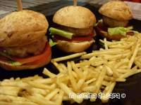   Surtido de Mini-Hamburguesas con Patatas Paja