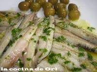   BOQUERONES EN VINAGRE