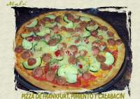   PIZZA DE FRANKFURT, PIMIENTO Y CALABACIN