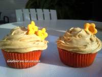   CUPCAKES CON RELLENO Y COBERTURA DE TURRÒN DE JIJONA