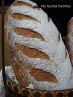   Pan de avena y mermelada de mango