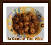   ALBÒNDIGAS CON SALSA Y SABOR A LICOR