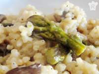   Risotto de setas, espárragos trigueros y trufa negra