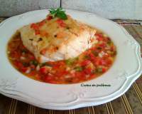   Bacalao con salsa mediterranea