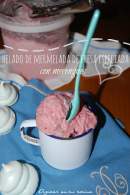   Helado de mermelada de fresas especiada y merengue