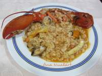   ARROZ CALDOSO CON BOGAVANTE Y CALAMARES