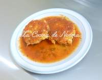   TORTITAS DE POLLO CON ZANAHORIA EN SALSA DE CHILE MORITA