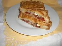   EMPANADA DE PIMIENTOS ASADOS