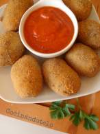   CROQUETAS DE RABO DE BUEY CON SALSA DE PIQUILLOS