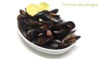 Mejillones al vapor con ajo y vino blanco  