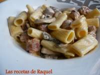   Torciglioni con champiñones , chistorra y nata