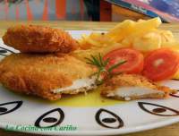   MILANESA DE POLLO CON MOSTAZA, ROMERO Y PAN CRUJIENTE CASERO