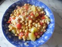   Ensalada de legumbres y patatas