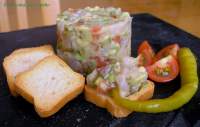   CENA PARA DOS,  8º ENTREGA, TARTAR DE JUREL Y AGUACATE, DELCIAS DE BRIE CON MERMELADA DE TOMATE Y CAÑAILLAS