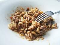     Carne desmenuzada de conejo de monte con arroz y tomillo !!! 