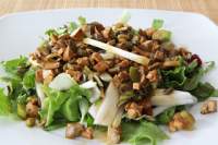   ENSALADA TEMPLADA DE BROTES CON TOFU