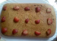   BIZCOCHO CON MERMELADA DE FRESA