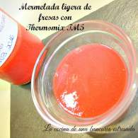 
Mermelada ligera de fresas con Thermomix TM5, buscando alternativas menos calóricas
         