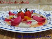   Cebiche de caballa con cebolla encurtida