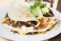   Quesadillas de ternera y frijoles
