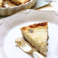   TARTA DE MANZANA CON PAN DE AYER