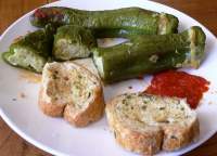   Pimientos rellenos de tortilla de patata y queso