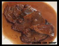   Carrilladas de ternera con níscalos
